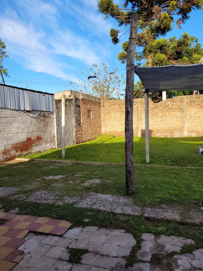 CASA EN ALQUILER LA LONJA A MTS. DE RUTA 8
