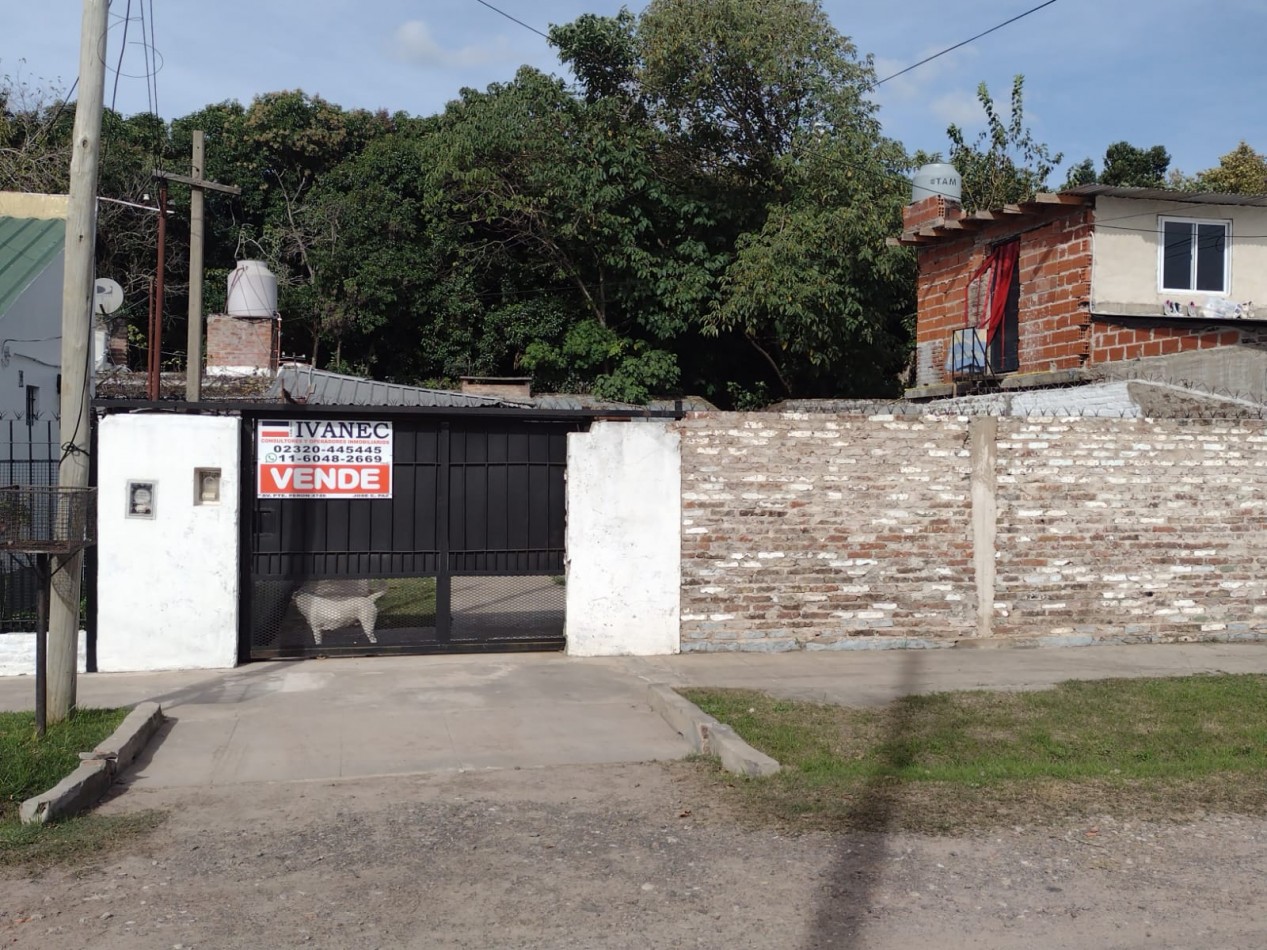 LOTE CON QUINCHO  Y PARRILLA