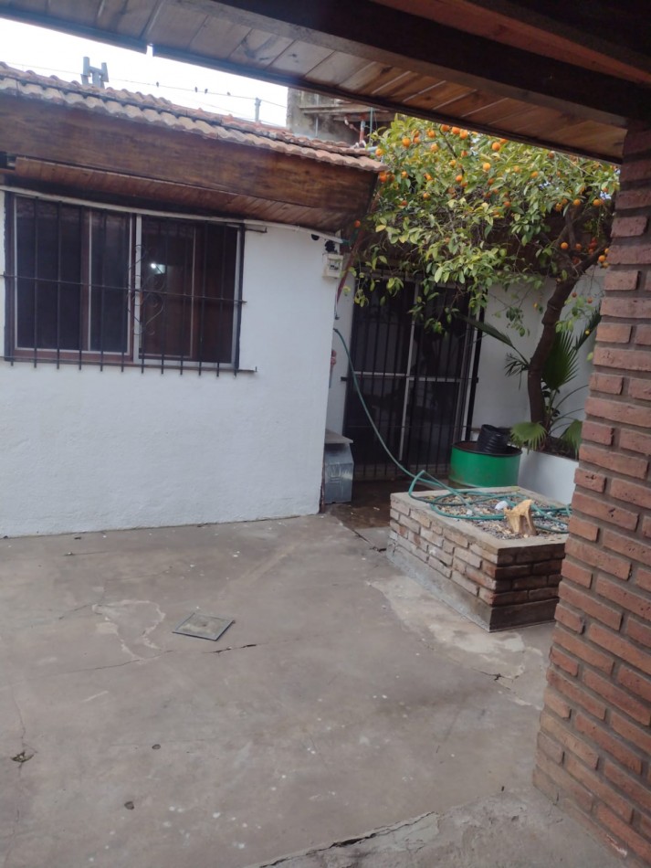CASA DE 2 DORMITORIOS EN BARRIO EL CORTIJO DE MALVINAS ARGENTINAS