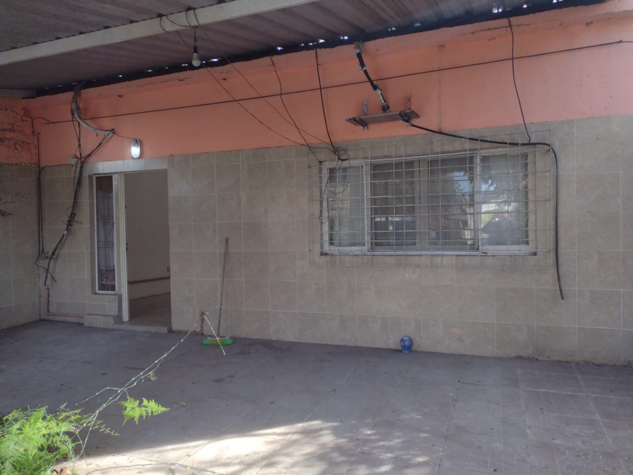 CASA EN JOSE C. PAZ DE 2 DORMITORIOS A 250 METROS DE RUTA 8