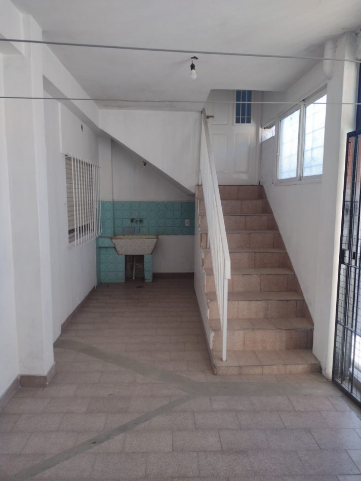 DEPARTAMENTO EN PLANTA ALTA A MTS. DE AV. CROACIA