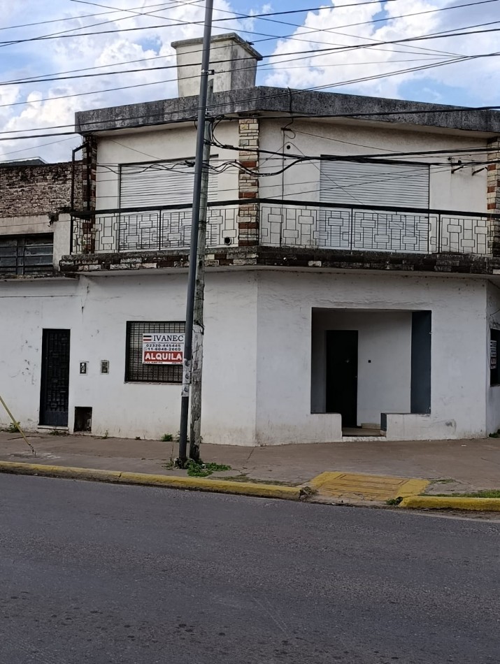 DEPTO 2 DORMITORIOS SOBRE AV. GASPAR CAMPOS.