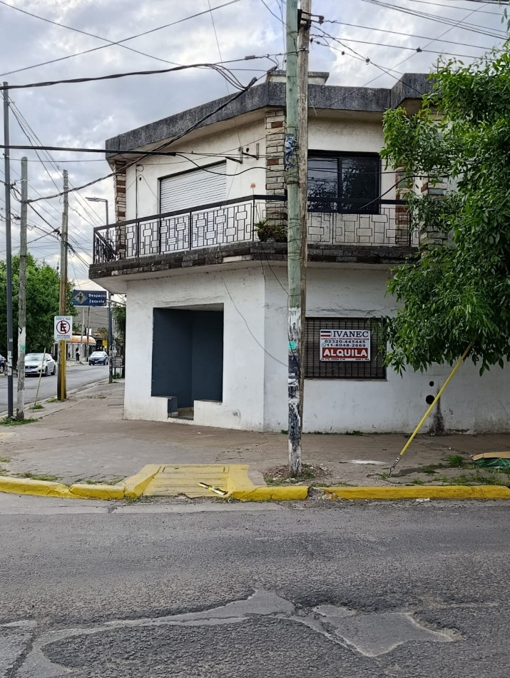 DEPTO 2 DORMITORIOS SOBRE AV. GASPAR CAMPOS.