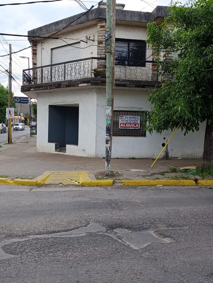 DEPTO 2 DORMITORIOS SOBRE AV. GASPAR CAMPOS.