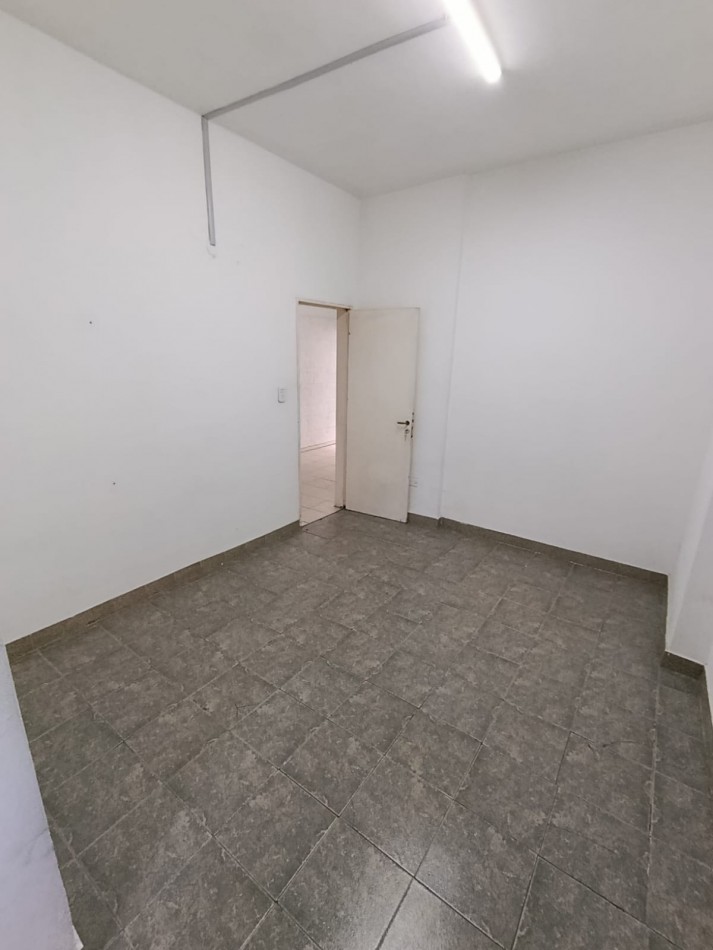 DEPTO 2 DORMITORIOS SOBRE AV. GASPAR CAMPOS.