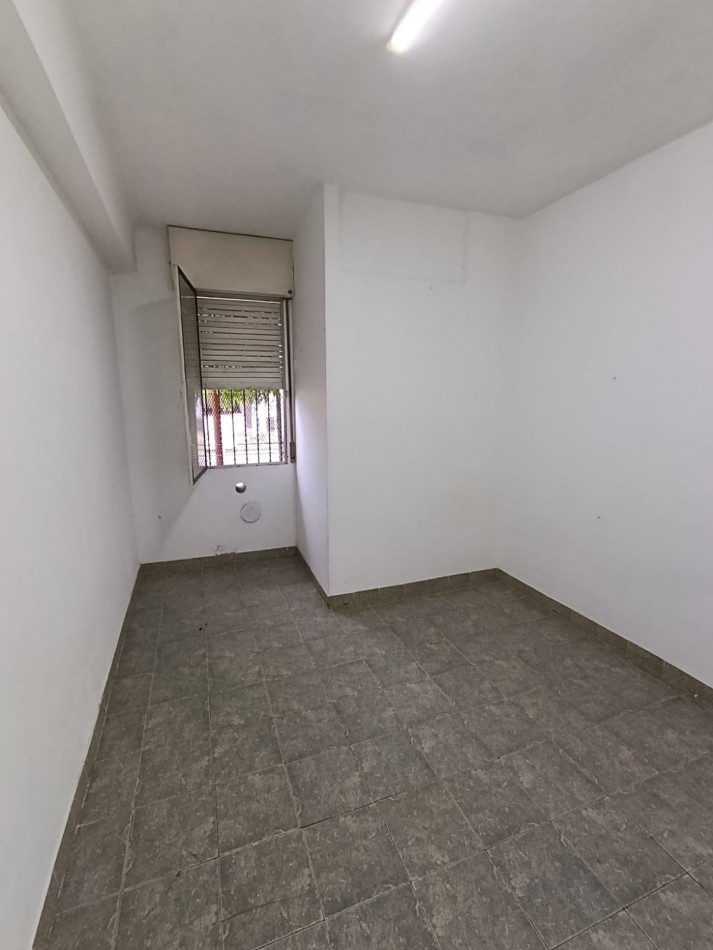 DEPTO 2 DORMITORIOS SOBRE AV. GASPAR CAMPOS.