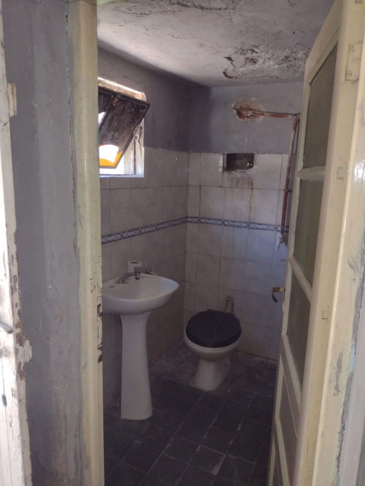 OPORTUNIDAD! CASA DE 2 DORMITORIOS EN JOSE C. PAZ A 200 MTS DE RUTA 197. 