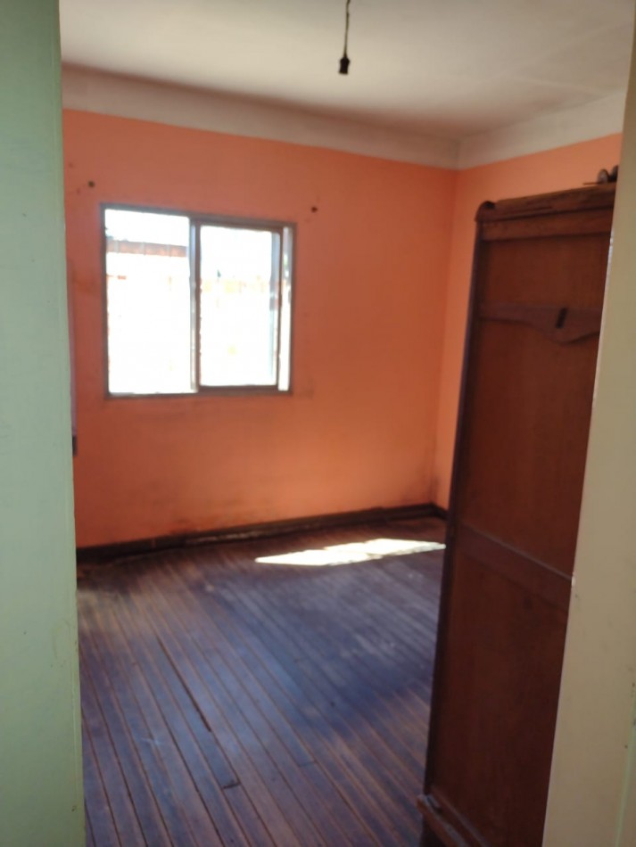 OPORTUNIDAD! CASA DE 2 DORMITORIOS EN JOSE C. PAZ A 200 MTS DE RUTA 197. 
