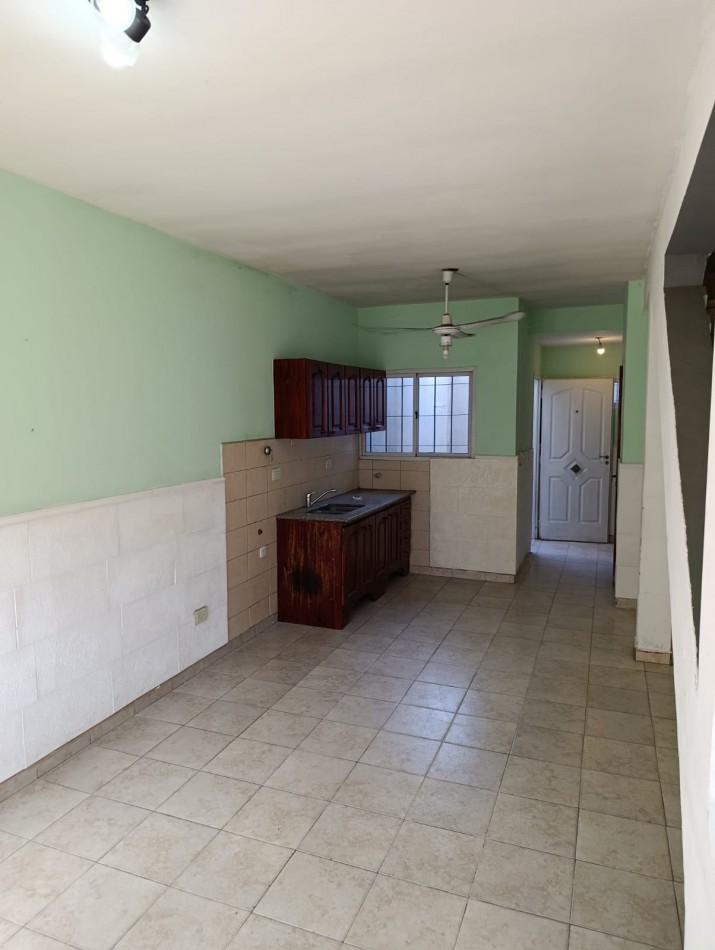 DUPLEX 2 DORMITORIOS A METROS DE AV. PTE. PERON. 
