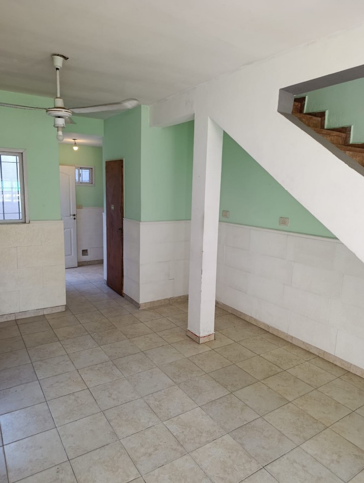 DUPLEX 2 DORMITORIOS A METROS DE AV. PTE. PERON. 