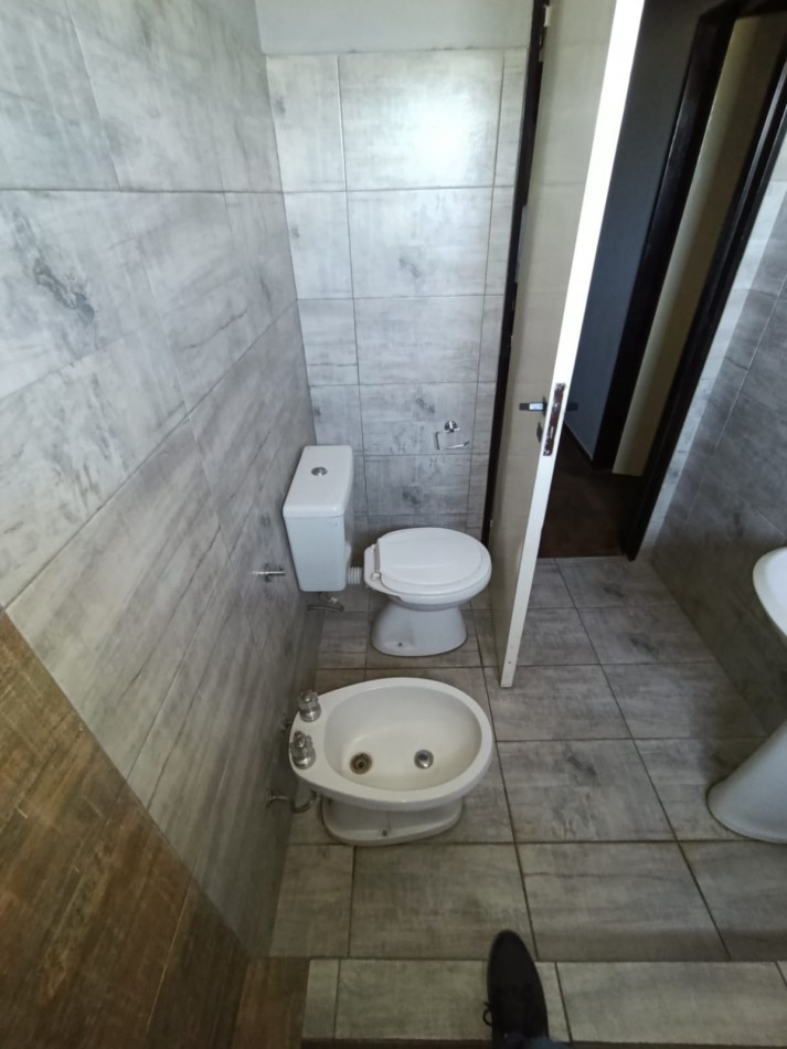 DUPLEX A 100 METROS DE AV. GASPAR CAMPOS Y PUEYRREDON