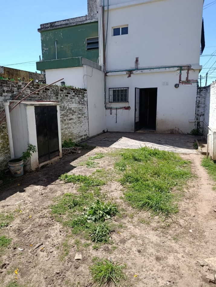 DUPLEX A 100 METROS DE AV. GASPAR CAMPOS Y PUEYRREDON