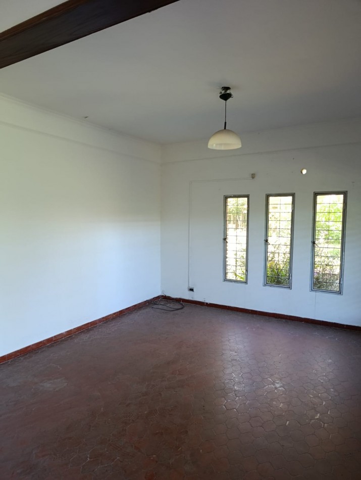 CASA EN JOSE C. PAZ - 2 DORMITORIOS - AMPLIO LOTE - ANTICIPO Y CUOTAS