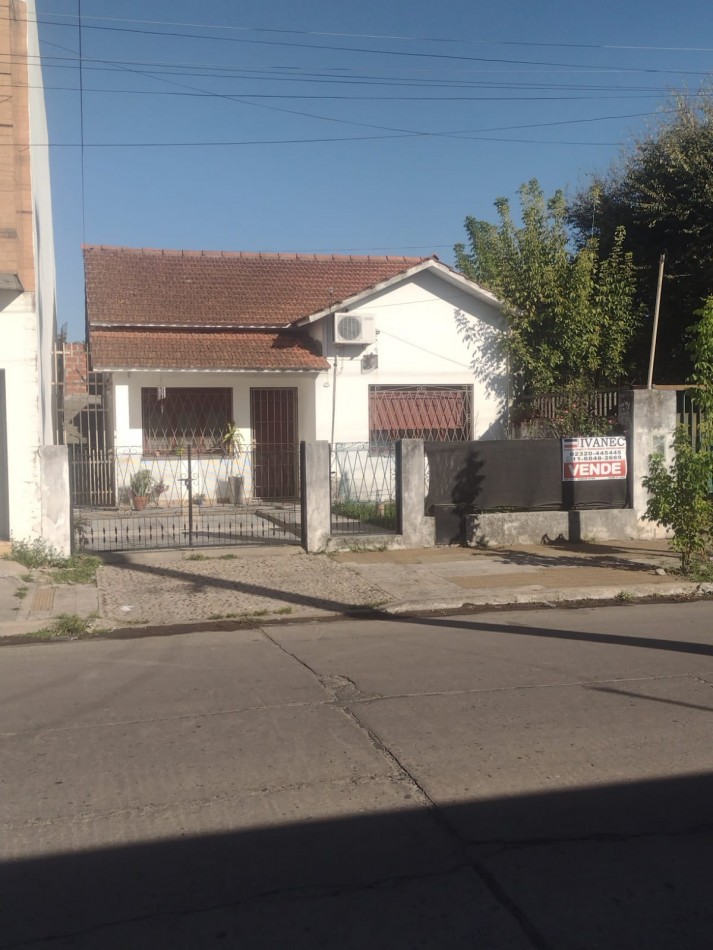 CASA DE 2 DORMITORIOS EN JOSE C. PAZ