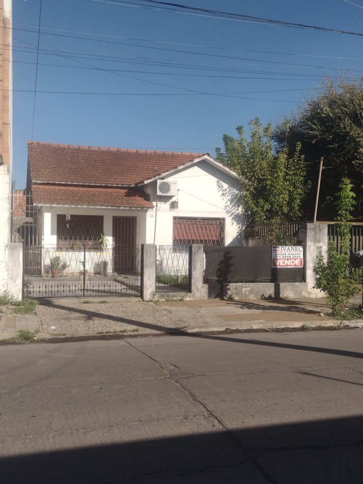CASA DE 2 DORMITORIOS EN JOSE C. PAZ