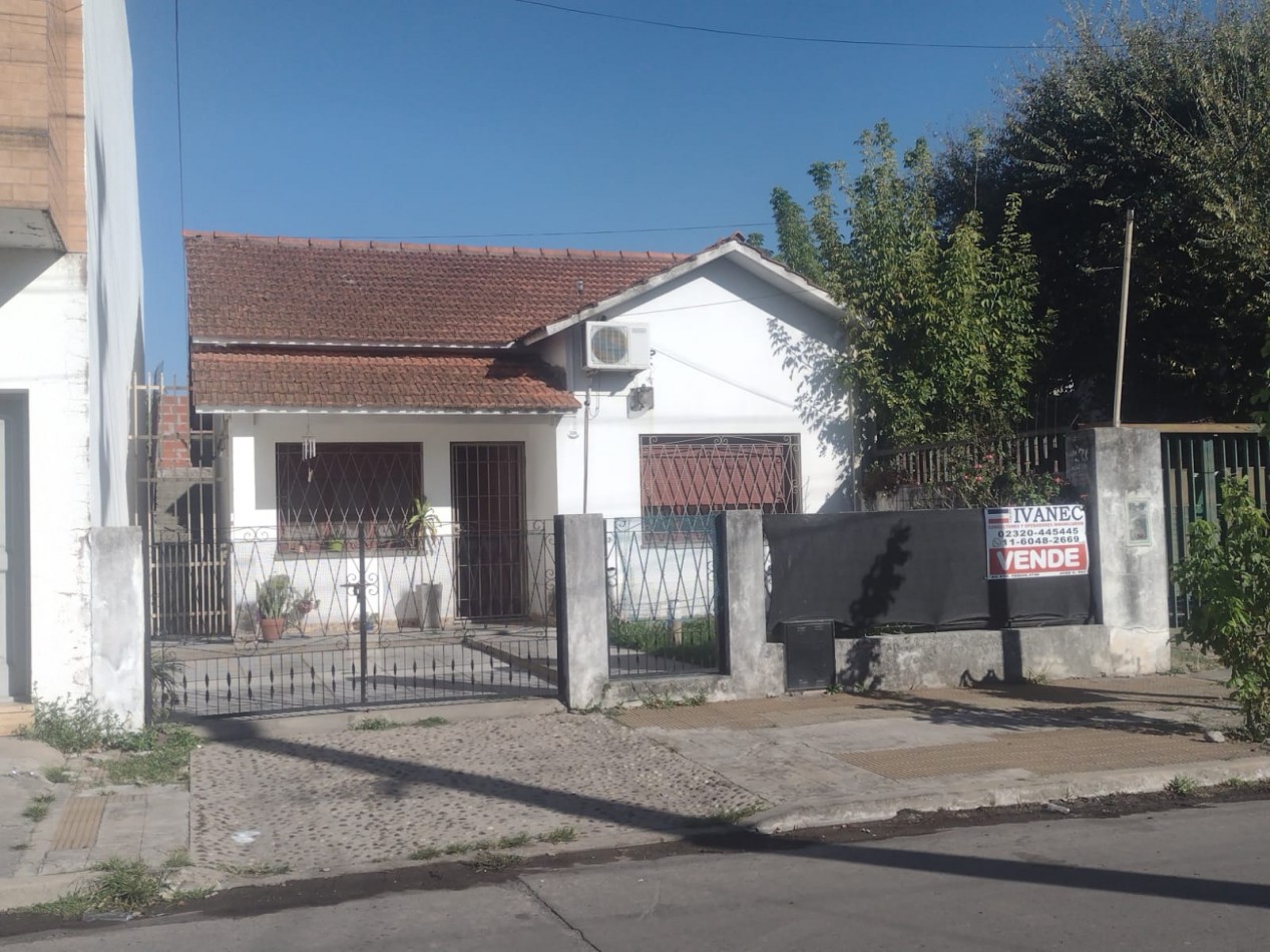 CASA DE 2 DORMITORIOS EN JOSE C. PAZ