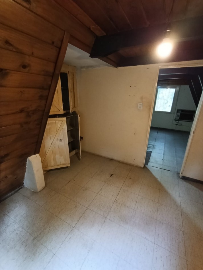 CASA ALPINA 2 DORMITORIOS - MUY AMPLIO LOTE