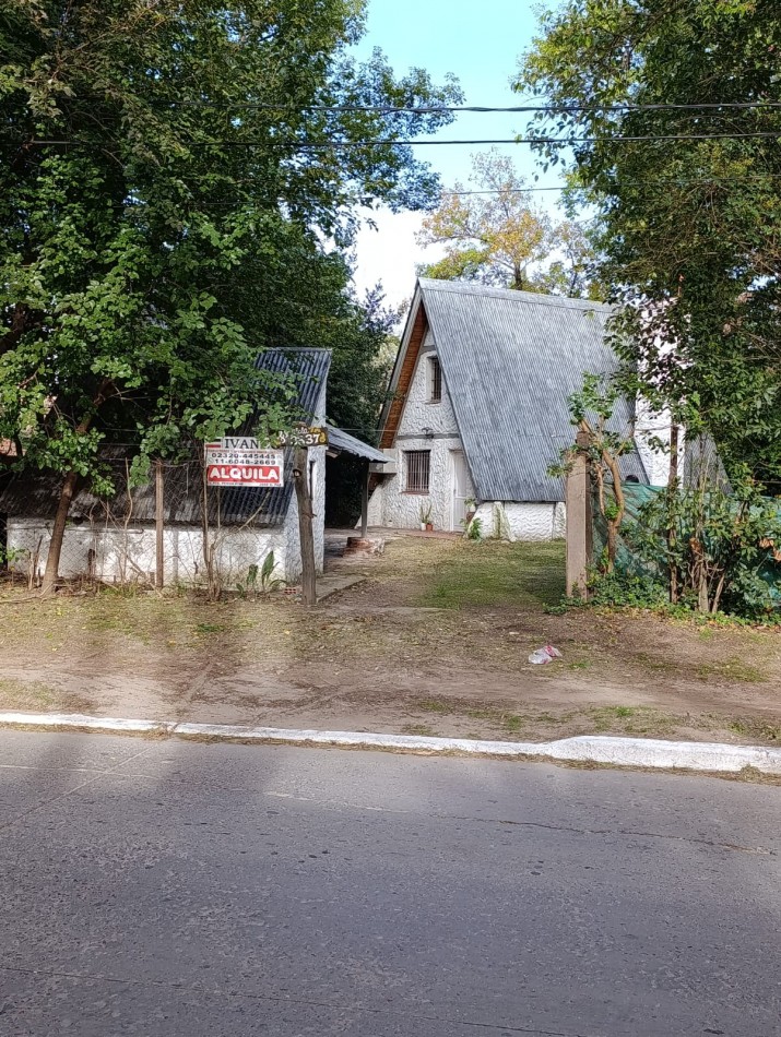 CASA ALPINA 2 DORMITORIOS - MUY AMPLIO LOTE