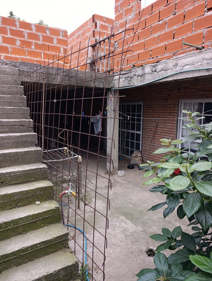 CASA DE 2 DORMITORIOS EN JOSE C. PAZ