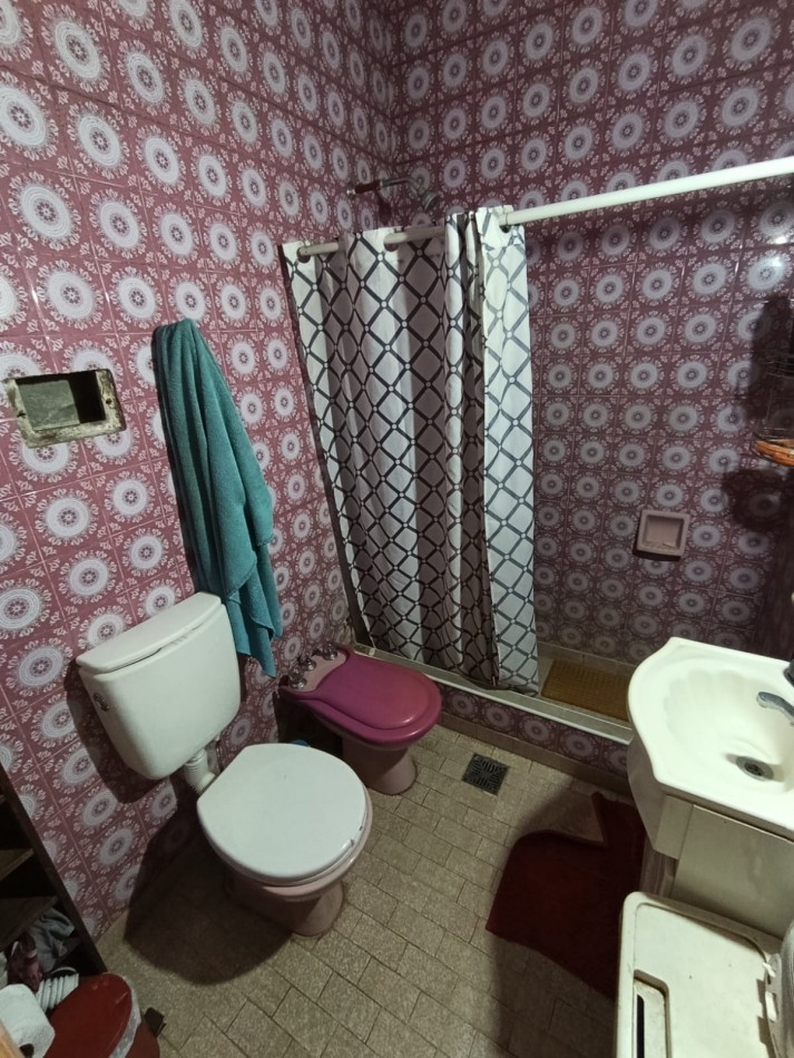 CASA DE 2 DORMITORIOS EN JOSE C. PAZ