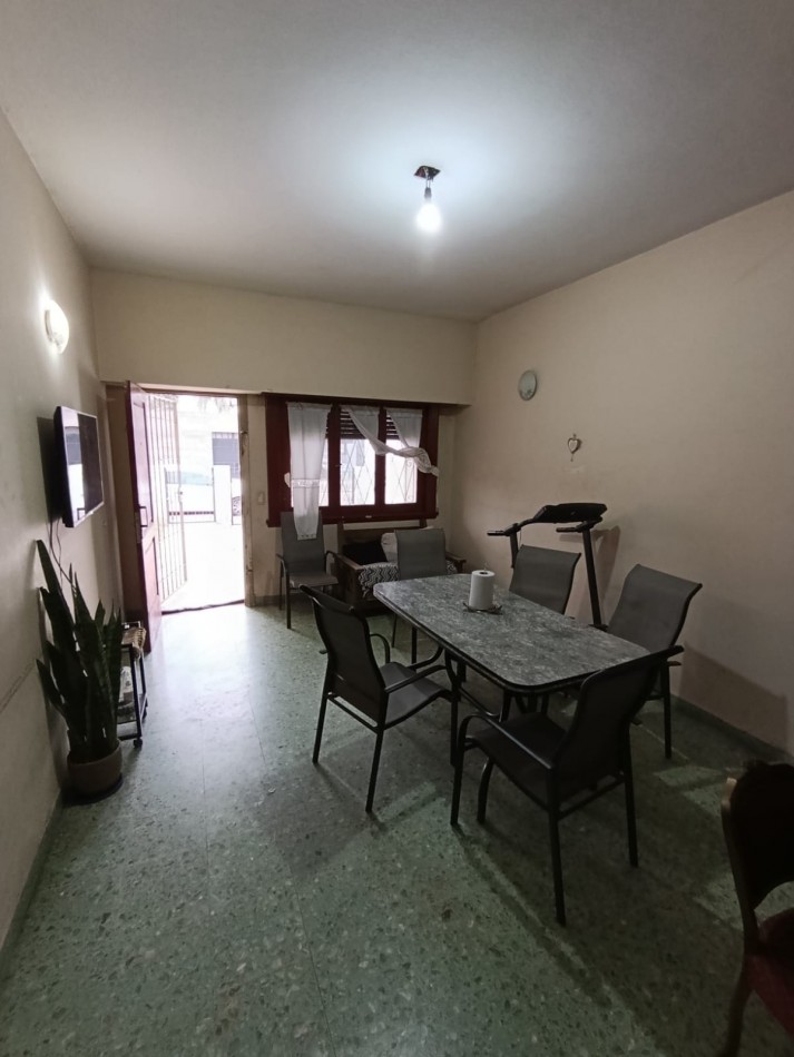 CASA DE 2 DORMITORIOS EN JOSE C. PAZ