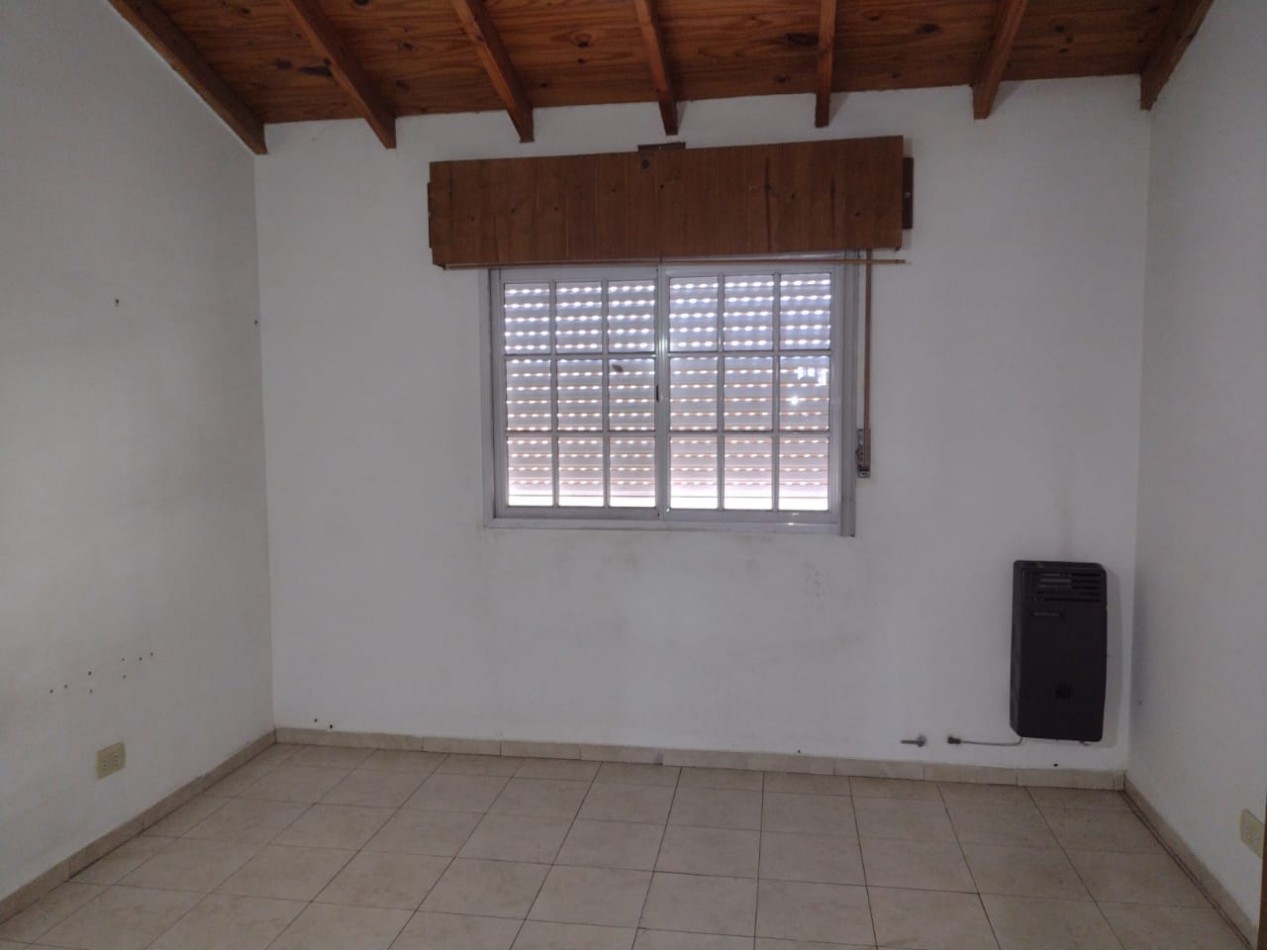 DUPLEX 2 DORMITORIOS A MTS. DE AV. PTE. PERON