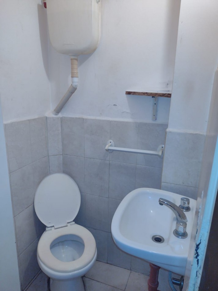 DUPLEX 2 DORMITORIOS A MTS. DE AV. PTE. PERON