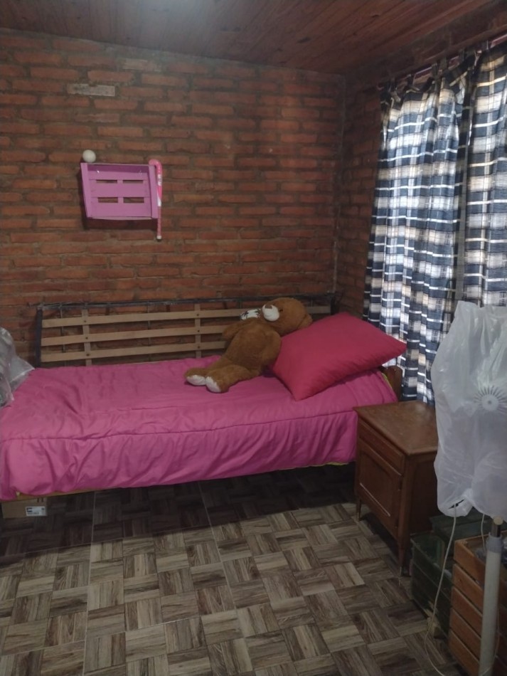 DOS CASAS EN UN LOTE DE TERRENO A METROS DE AV. PTE. PERON.
