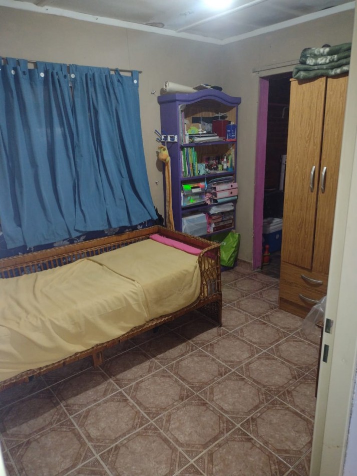DOS CASAS EN UN LOTE DE TERRENO A METROS DE AV. PTE. PERON.