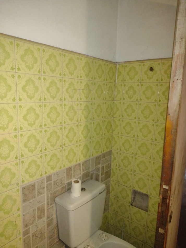 CASA AMERICANA A METROS DE AV. PTE. PERON