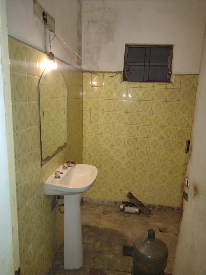 CASA AMERICANA A METROS DE AV. PTE. PERON