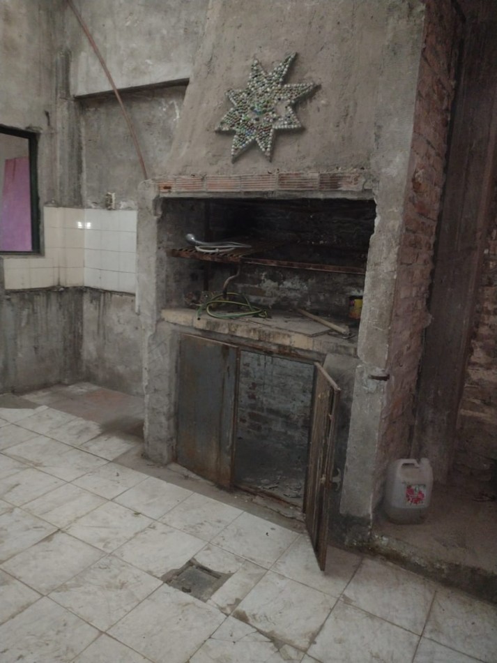 CASA AMERICANA A METROS DE AV. PTE. PERON