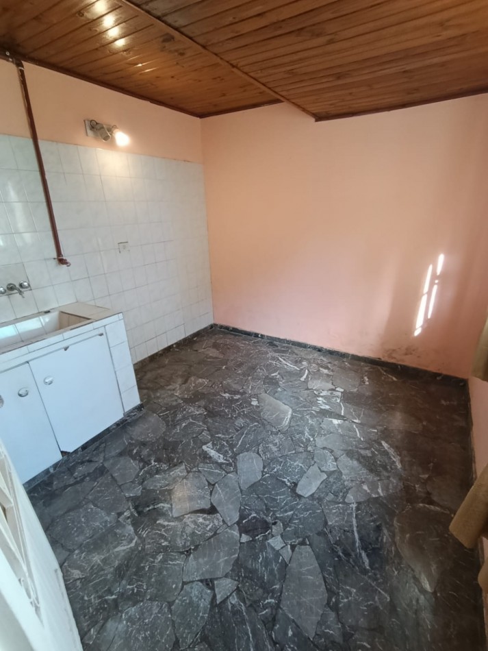 APTO CREDITO HIPOTECARIO - CASA DE 2 DORMITORIOS