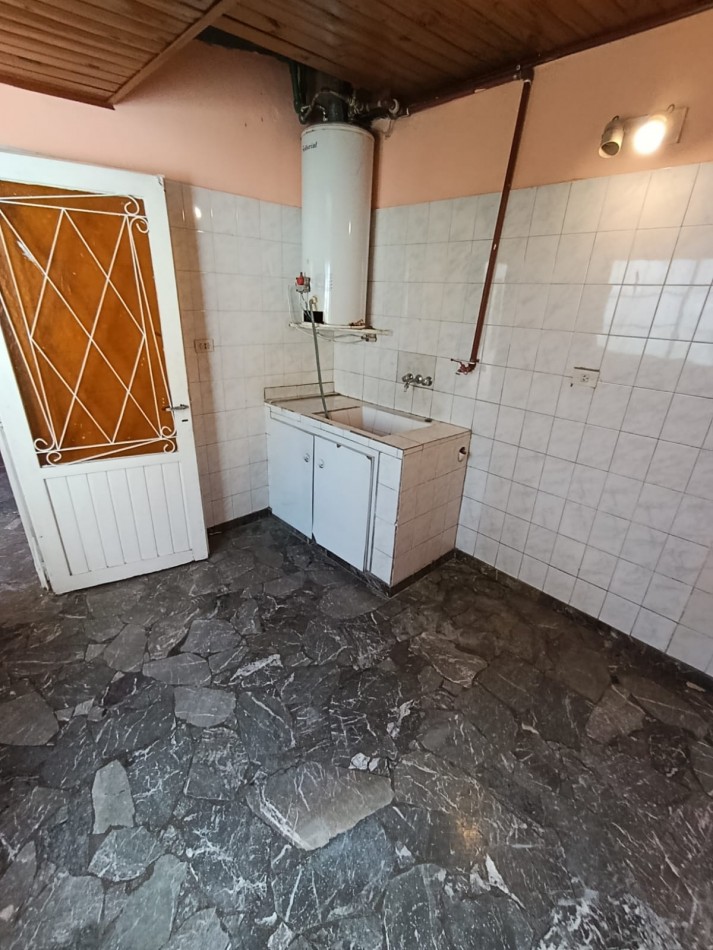 APTO CREDITO HIPOTECARIO - CASA DE 2 DORMITORIOS