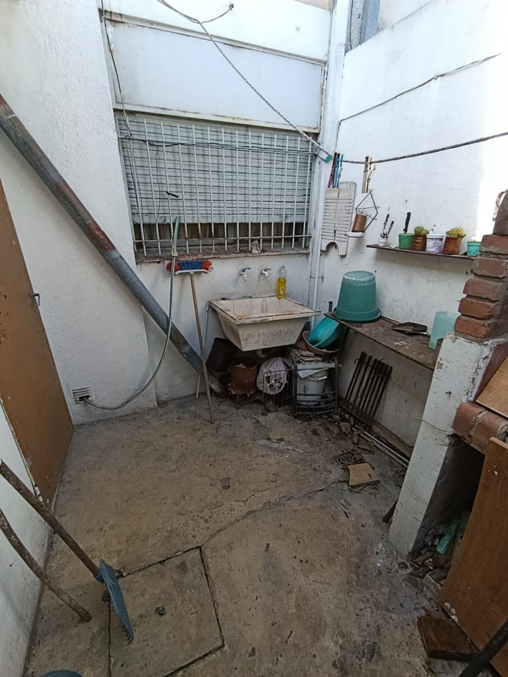 OPORTUNIDAD - DUPLEX DOS DORMITORIOS EN JOSE C. PAZ