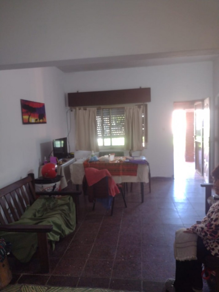 CASA EN VENTA 2 DORMITORIOS EN JOSE C PAZ. 