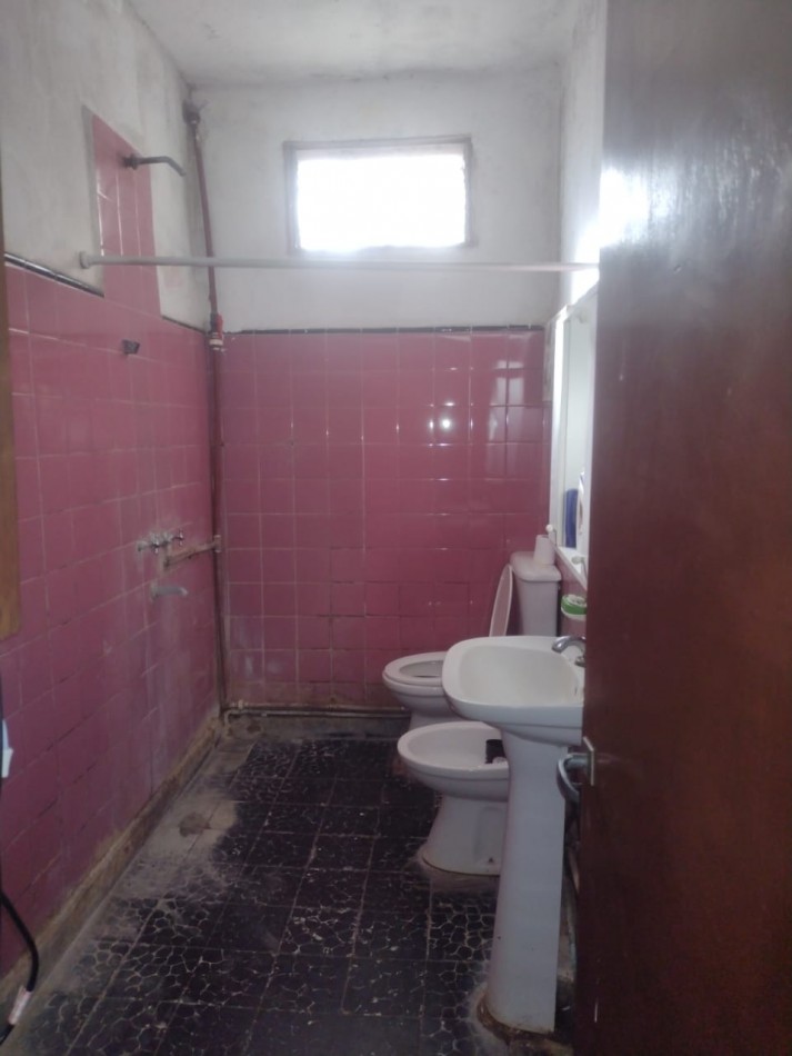 CASA EN VENTA 2 DORMITORIOS EN JOSE C PAZ. 