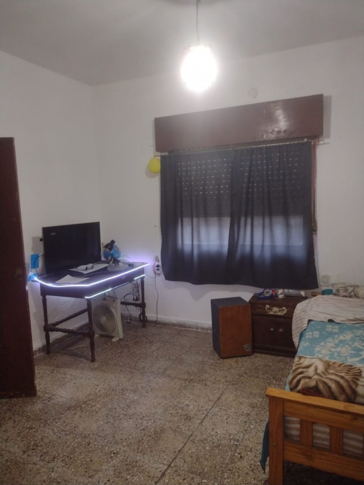 CASA EN VENTA 2 DORMITORIOS EN JOSE C PAZ. 