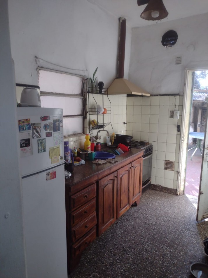 CASA EN VENTA 2 DORMITORIOS EN JOSE C PAZ. 