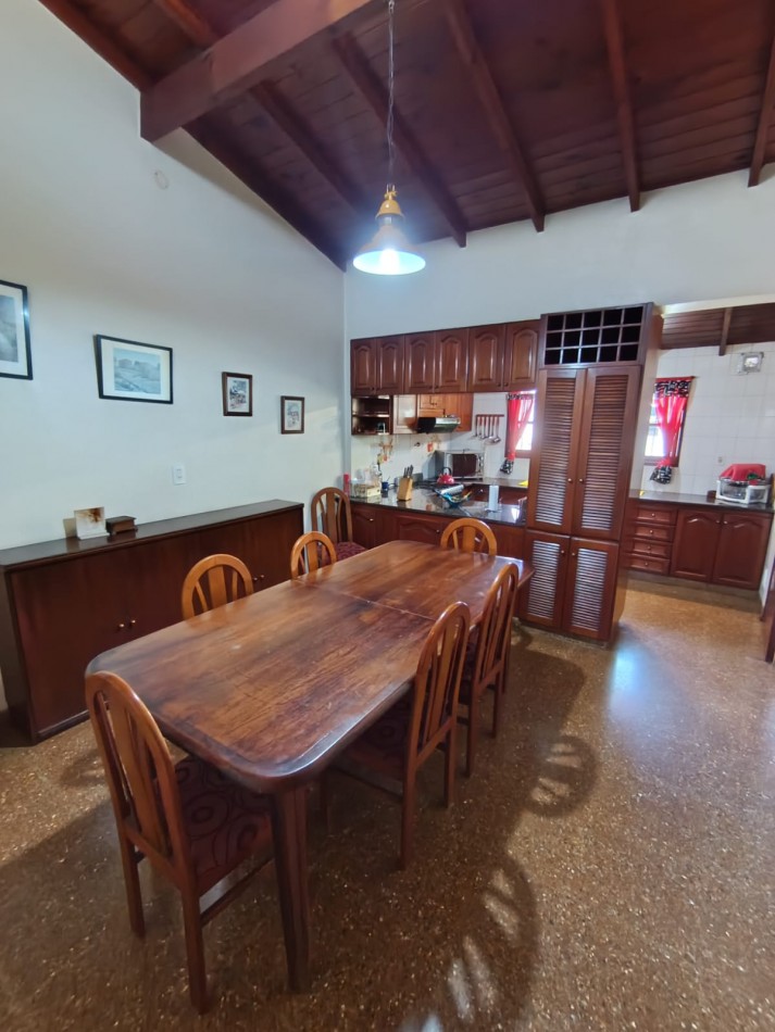 HERMOSA CASA 2 DORMITORIOS