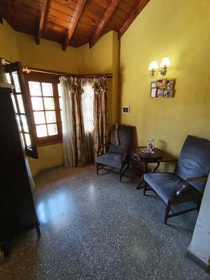 HERMOSA CASA 2 DORMITORIOS
