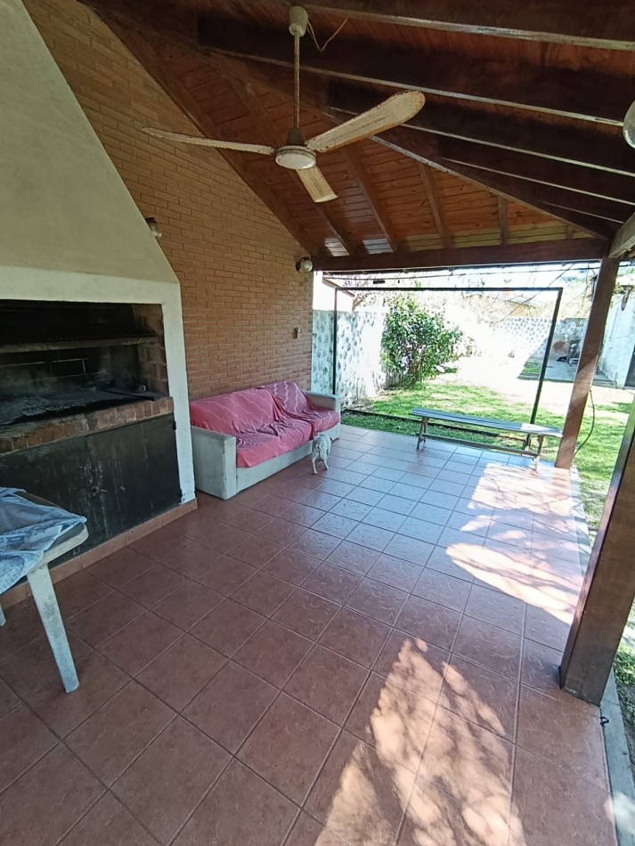 HERMOSA CASA 2 DORMITORIOS