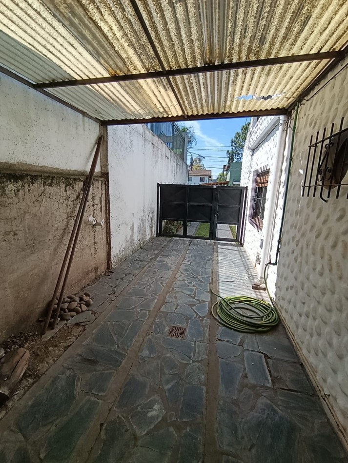 HERMOSA CASA 2 DORMITORIOS