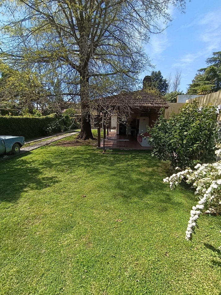 HERMOSA CASA 2 DORMITORIOS