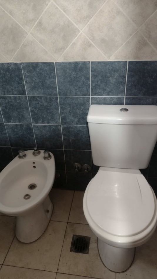 EXCELENTE DUPLEX A 150 METROS DE AV. PTE. PERON!