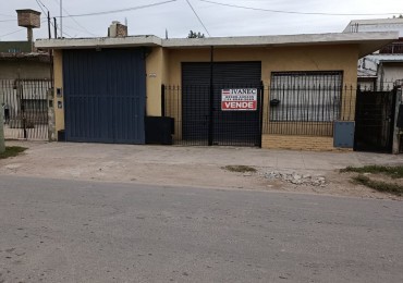 CASA CON LOCAL Y GARAGE !