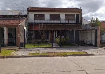 CASA DE 2 DORMITORIOS A 200 MTS. DE AV. PTE. PERON. 